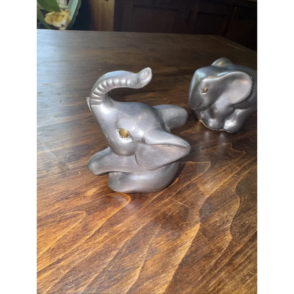 Republican National Convention Tennessee Pair Elephant Metal Made In Hong Kong